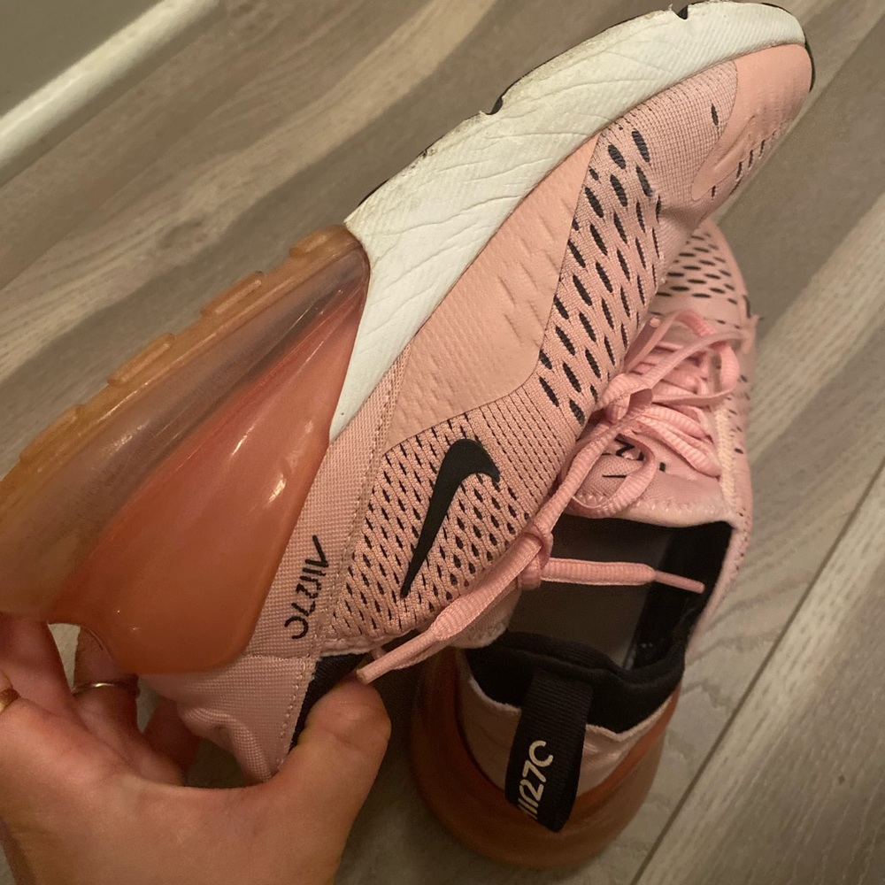 Used Nike Air Max 270